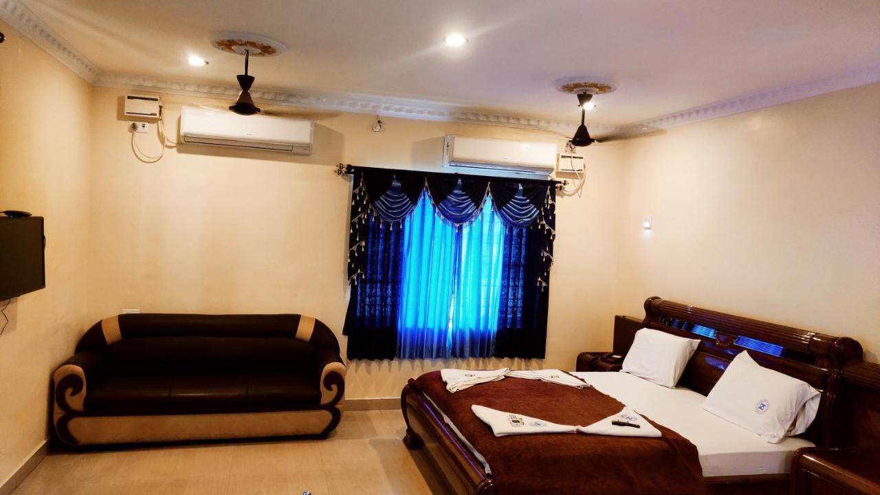 Hotel Supreme Rāmeswaram Buitenkant foto